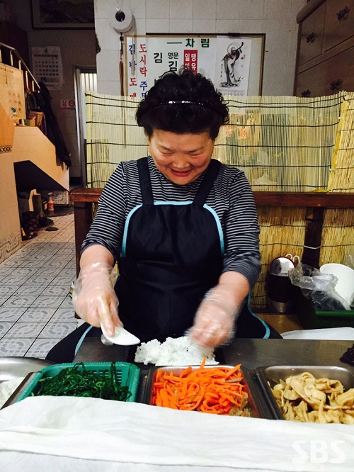 생활의 달인 김밥 명문김밥, 일미 김밥-땡초 김밥…중독성 강한 맛! < 교양 < 방송 < 기사본문 - 라이브엔 생활의 달인 김밥 명문김밥, 일미... 