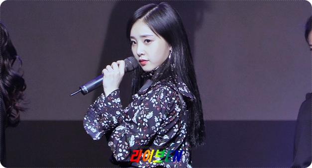 [LIVE영상] 아이디(Eyedi), ‘데뷔 때 풋풋한 모습 그대로’ 매력 발산 중 (‘Sign’ 쇼케이스 무대 영상)