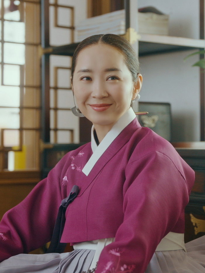 윤유선, '남주의 첫날밤을 가져버렸다' 사극 복귀…따뜻한 모정 예고